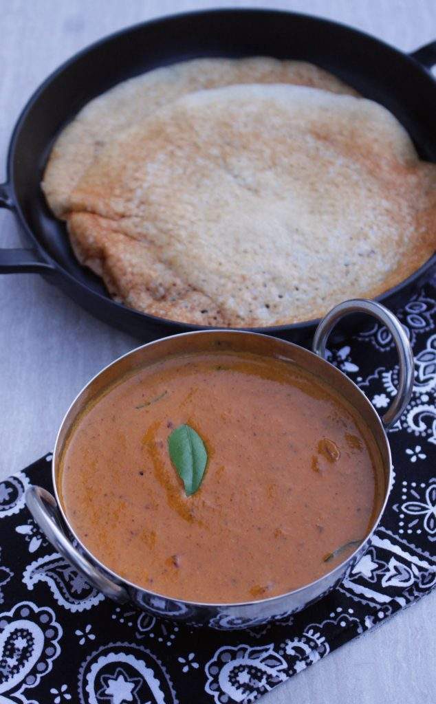 Vegan Curry Recipes - chickpea curry, potato curry, thai curry, vegan curry, vegetarian curry, instant pot curry #vegancurry #chickpeacurry #vegancurryrecipes #lentilcurry