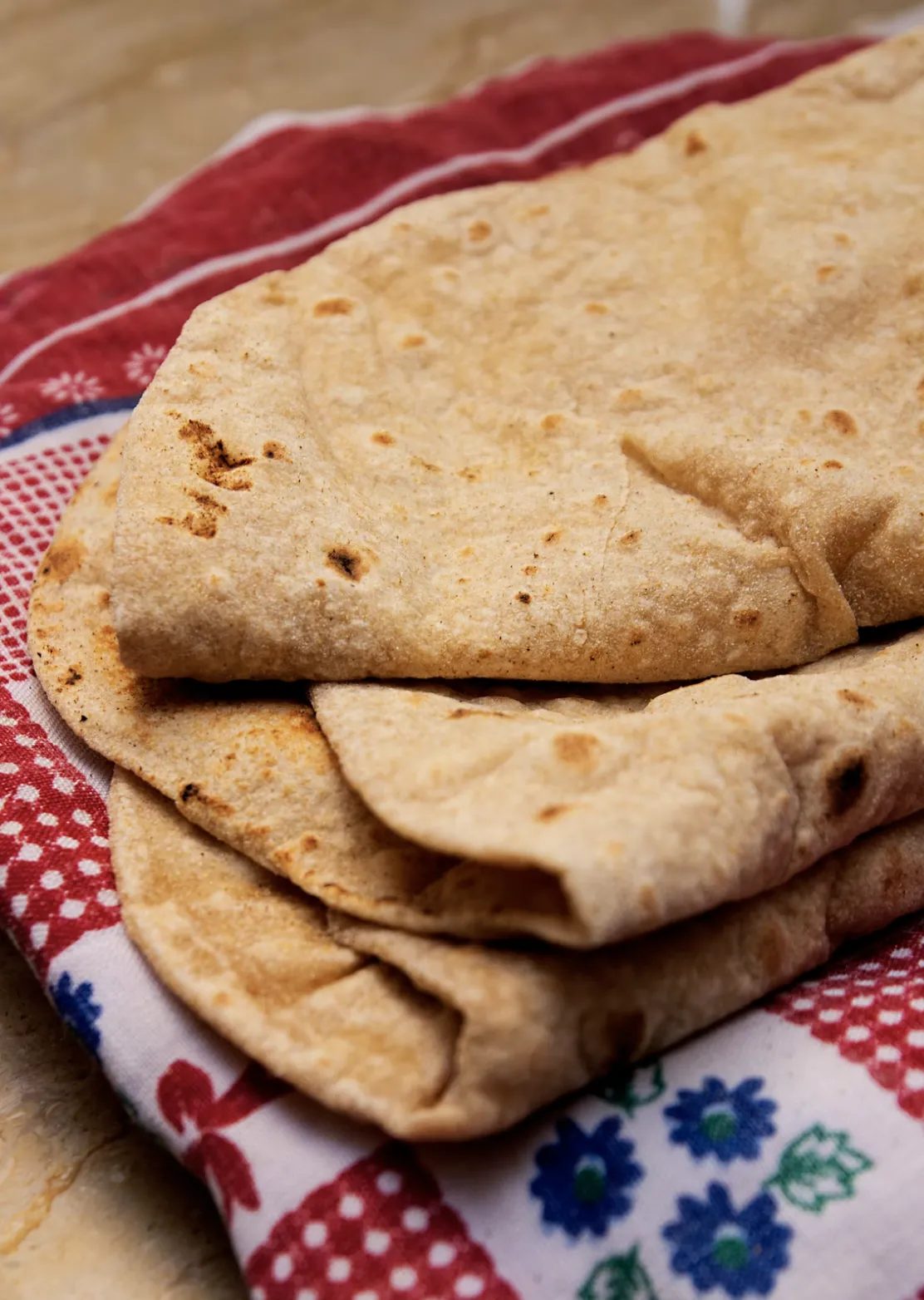 Rotis - Whole Wheat Indian Flatbreads (vegan)